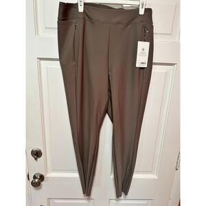 NWT Athleta Stellar Tight Size 18